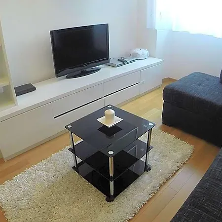 Promenade Hotel 4*